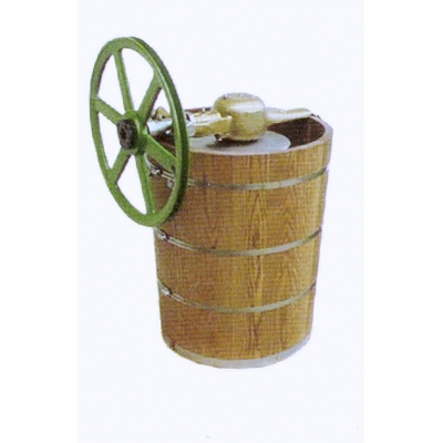 Country 20 quart ice cream maker with 16 inch pulley to hook up your hit and miss engine